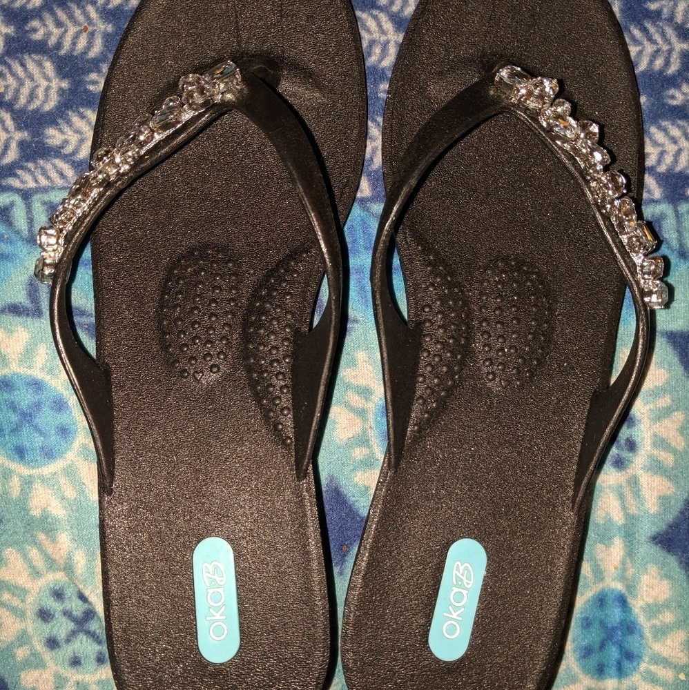 Ladies black sandals